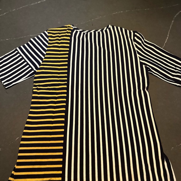 Fine Cotton Striped Black and Yellow T-Shirt - Picture 8 of 10